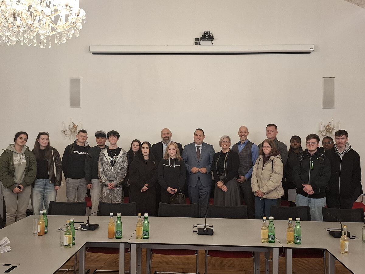 Am 22. Oktober 2026 erhielten steirische BILLA Lehrlinge bei einem Besuch im Landtag Steiermark in Graz Einblicke in die Landespolitik.
