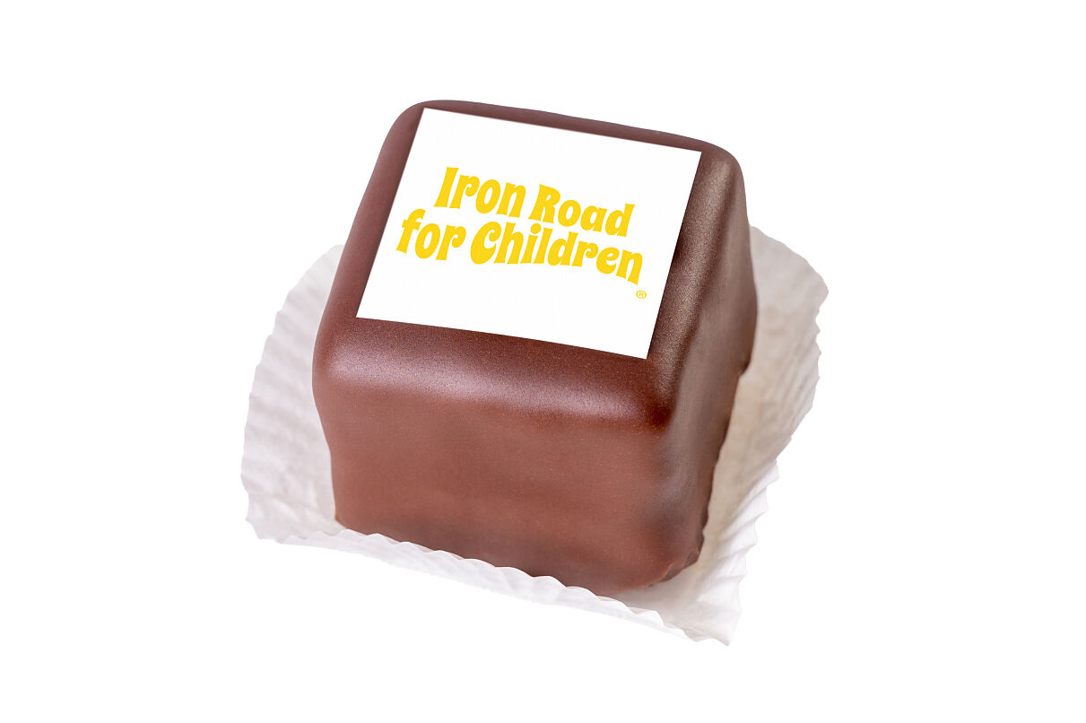 Sacherwuerfel_Iron_Road_for_children