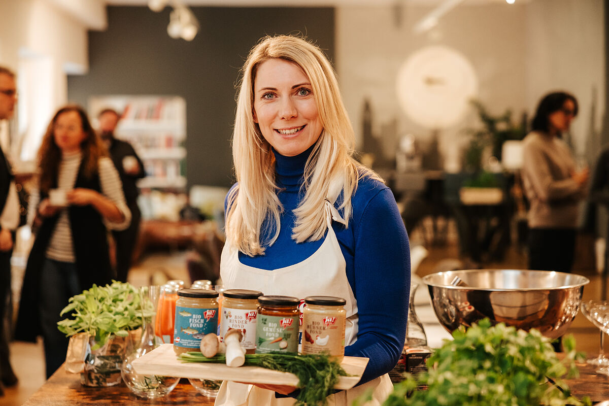 01_GF Klaudia Atzmüller mit Suppenfonds